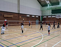 小学生バドミントンの画像